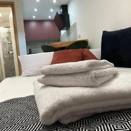 Prelijep Stan + Unutarnji Kamin Apartament *